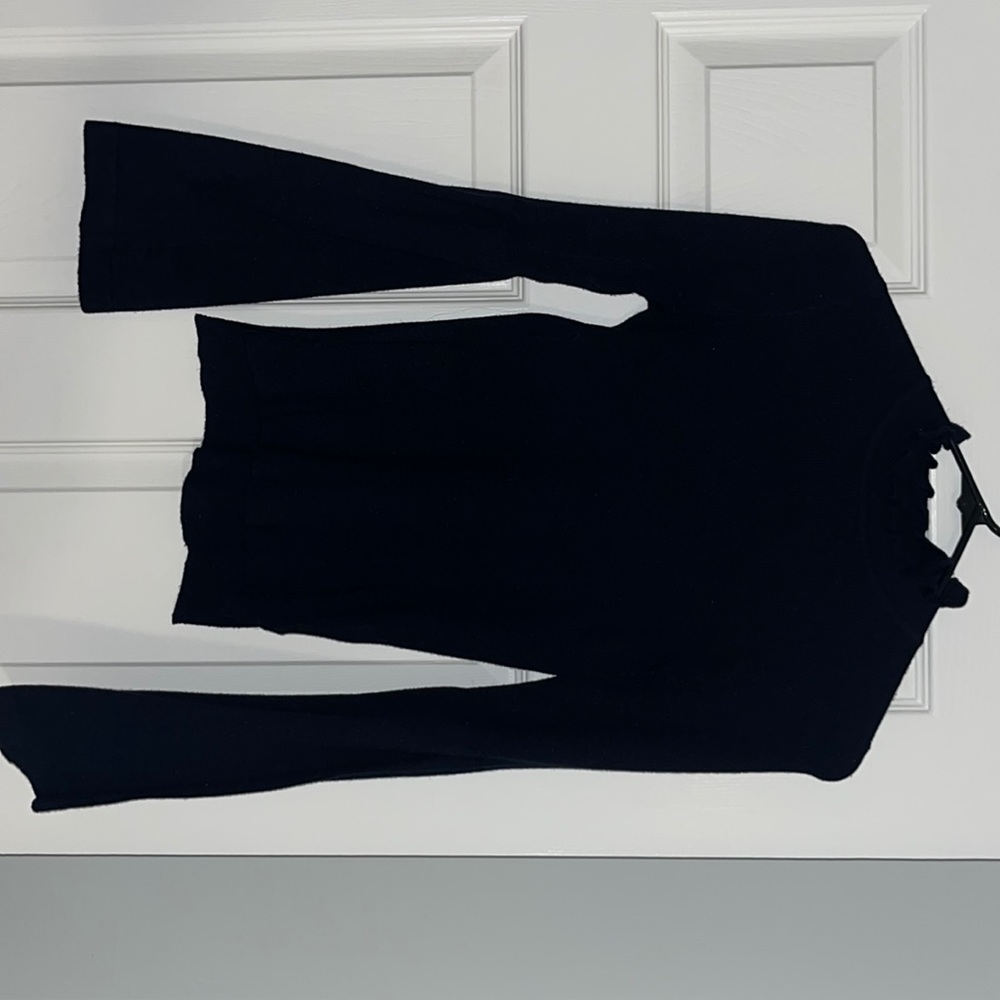 BLACK SWEATER KNIT